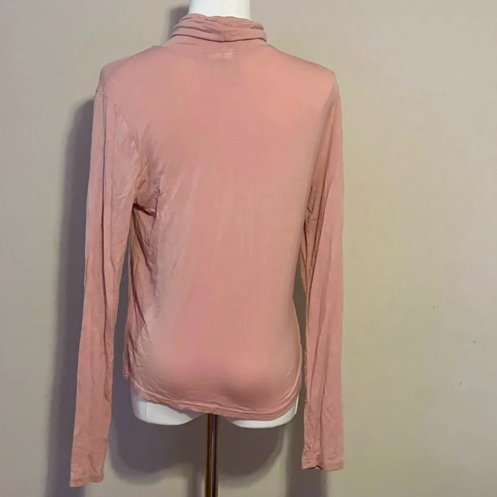 Line New H&M Divided Soft Pink Long Sleeve Top